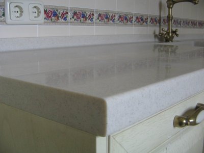 Столешница из искусственного камня